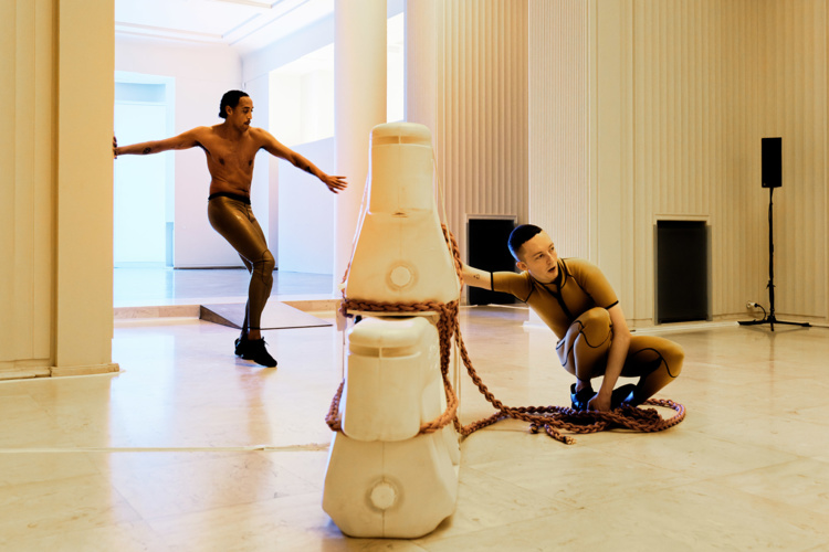 24-03-22-DANÇA-ADAM LINDER_57_André Delhaye
