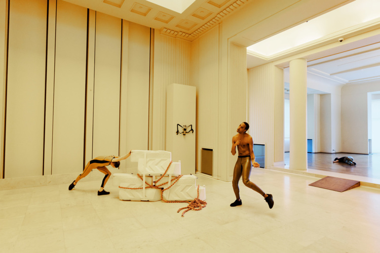 24-03-22-DANÇA-ADAM LINDER_83_André Delhaye