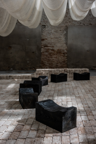 10_OS_Exhibition_Re-Stor(y)ing Oceania_Elisapeta Heta Hinemoa_Ph. Giacomo Cosua_C1310656