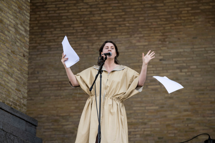 Ania Novak-To the Aching Oarts! (Manifesto)-performance-Gibca_2023_foto_Ellika-Henrikson_011