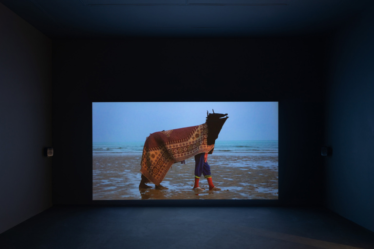 /application/files/thumbnails/medium/3517/3350/8735/Alia_Farid_-_At_the_Time_of_the_Ebb.jpg